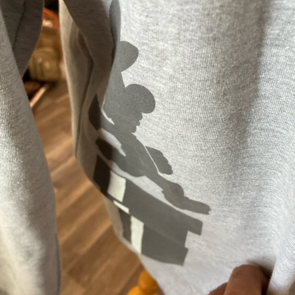 Universal Studios Hollywood Super Nintendo World Luigi Pullover Size XL - Picture 9 of 12